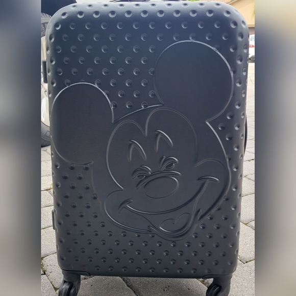 Bioworld Mickey Suitcase 24" - Picture 2 of 8